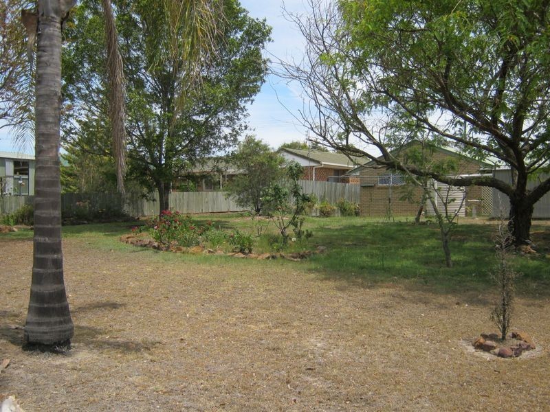 12 Burns Cres, Wondai QLD 4606