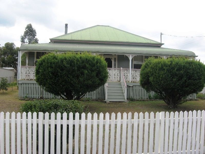 98 Haly Street, Kingaroy QLD 4610