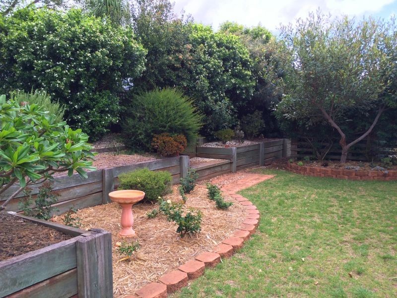 16 Hillview Pde, Kingaroy QLD 4610