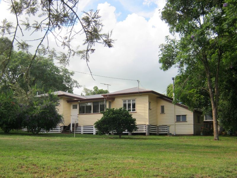 263 Hoggs Rd, Wooroolin QLD 4608