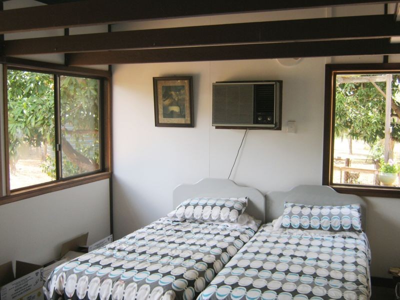 263 Hoggs Rd, Wooroolin QLD 4608