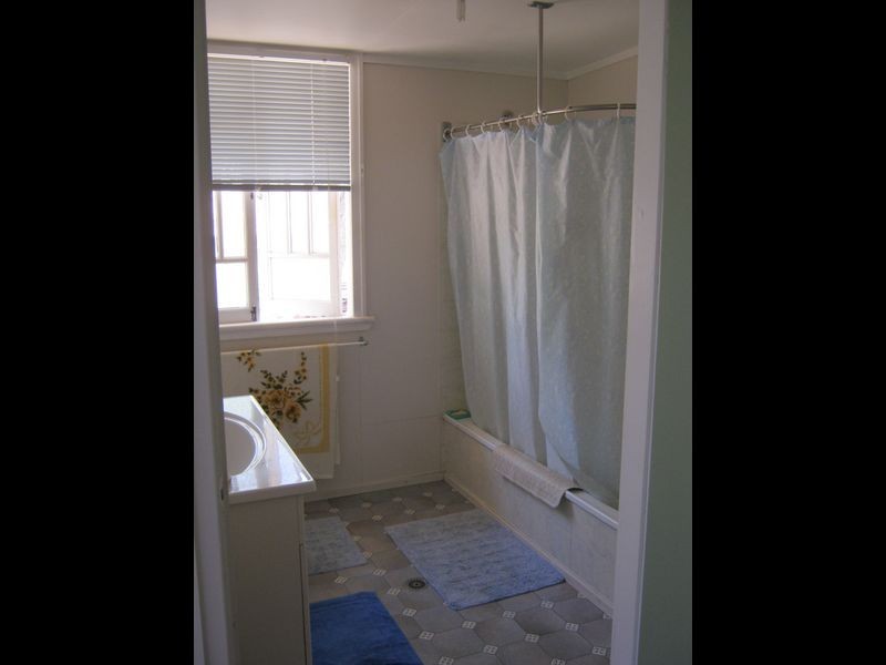 263 Hoggs Rd, Wooroolin QLD 4608