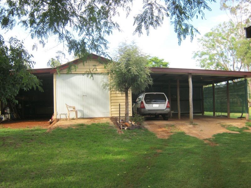 263 Hoggs Rd, Wooroolin QLD 4608