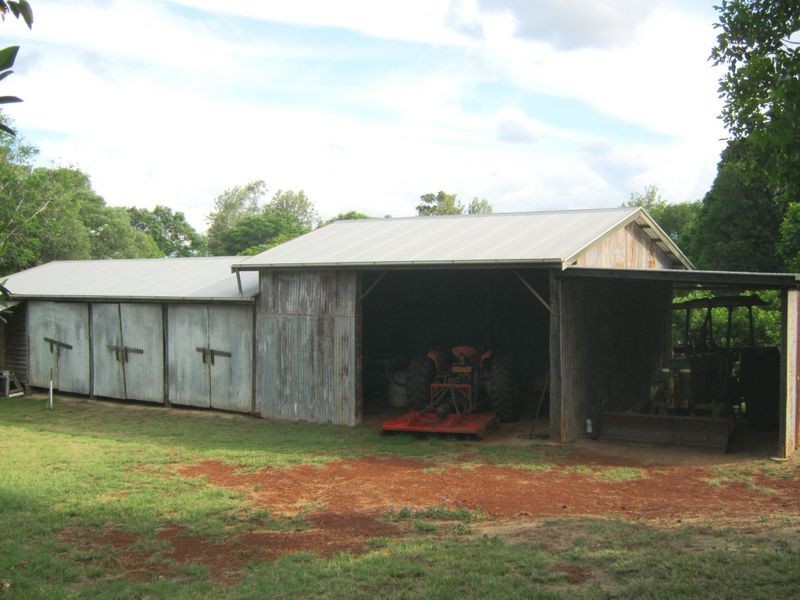 263 Hoggs Rd, Wooroolin QLD 4608