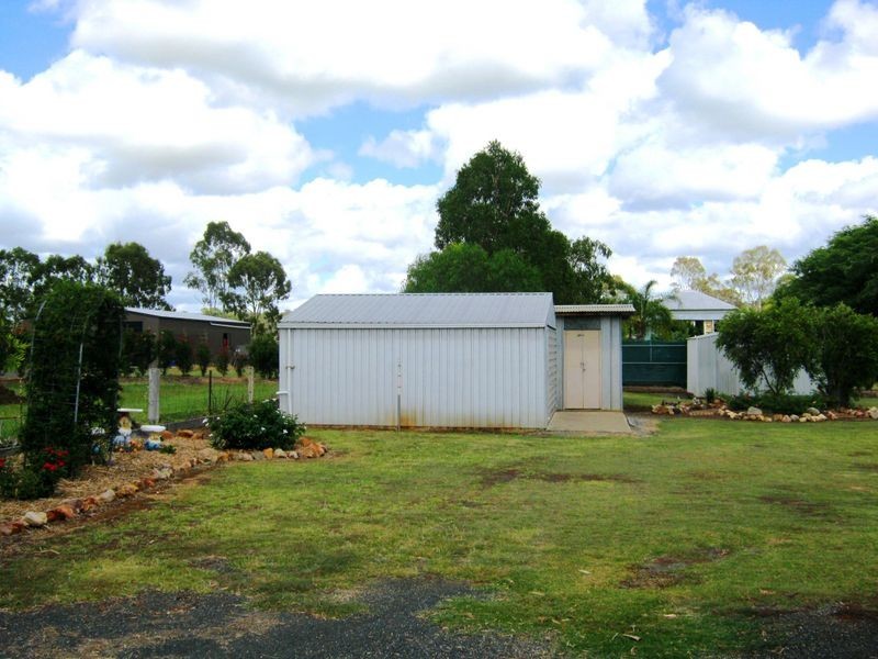 19 Mcilhattan, Wondai QLD 4606