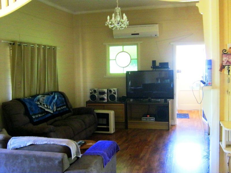 5 Gipps Street, Nanango QLD 4615