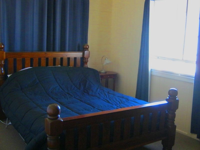 5 Gipps Street, Nanango QLD 4615