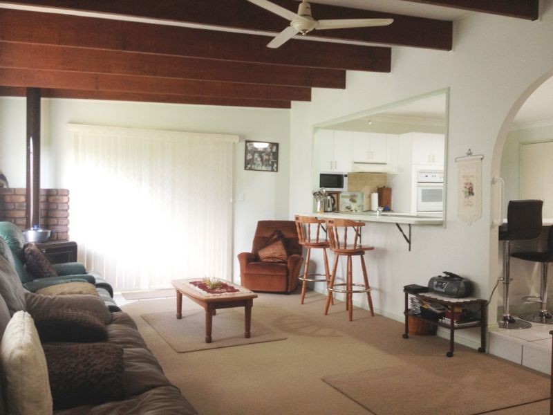 8 Tarong Drive, Kingaroy QLD 4610