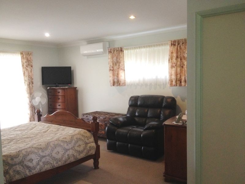 8 Tarong Drive, Kingaroy QLD 4610