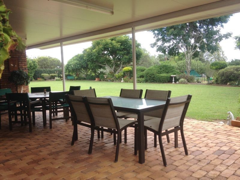 8 Tarong Drive, Kingaroy QLD 4610