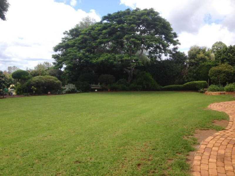 8 Tarong Drive, Kingaroy QLD 4610