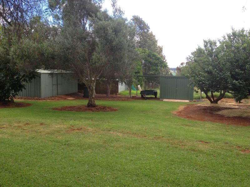 8 Tarong Drive, Kingaroy QLD 4610