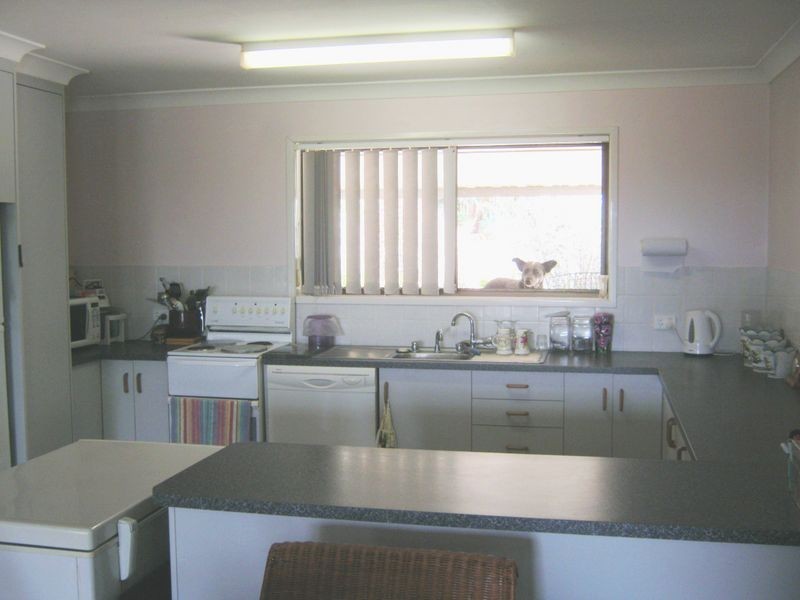 102 Baynes Street, Wondai QLD 4606