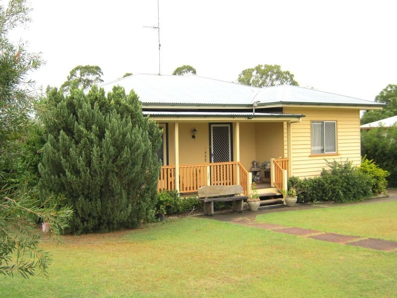 14 Thorn Street, Murgon QLD 4605