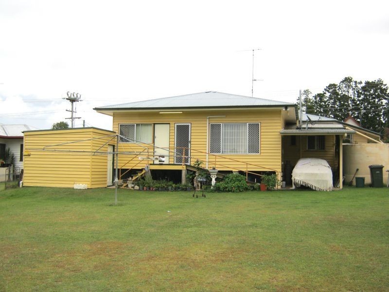 14 Thorn Street, Murgon QLD 4605