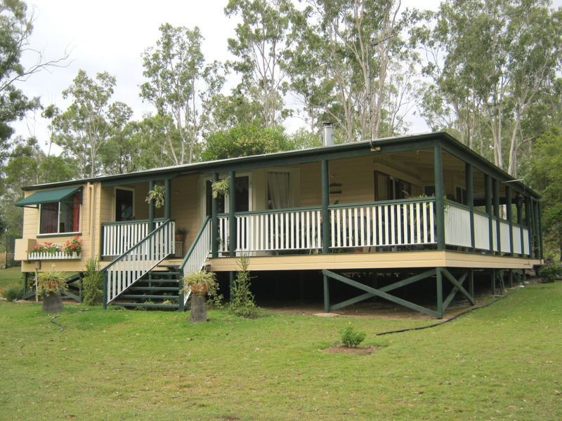 27 Farr Ct, Wattle Camp QLD 4615