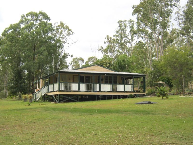 27 Farr Ct, Wattle Camp QLD 4615