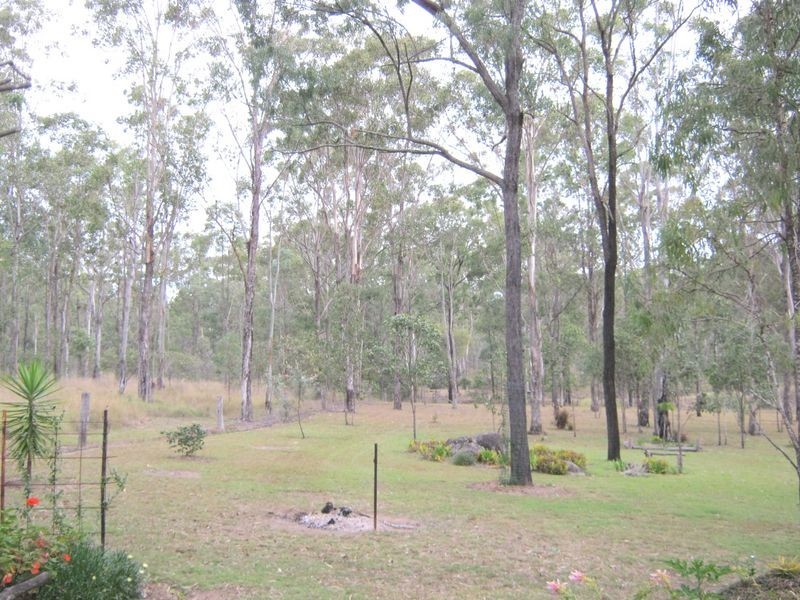 27 Farr Ct, Wattle Camp QLD 4615