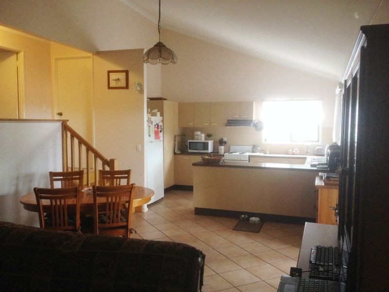 6 Adermann Drive, Kingaroy QLD 4610