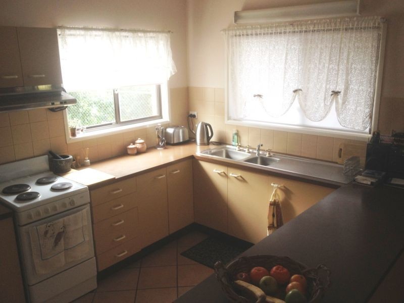 6 Adermann Drive, Kingaroy QLD 4610