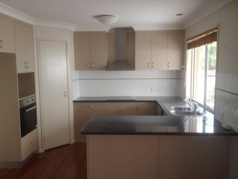 4 Daisy Court, Kingaroy QLD 4610