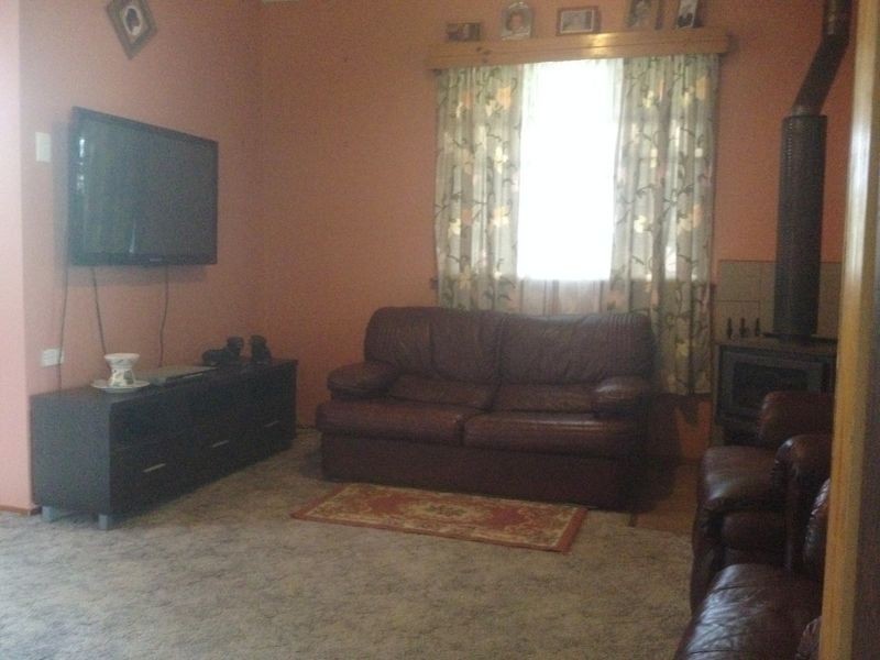 10 Weeks Road, Kingaroy QLD 4610