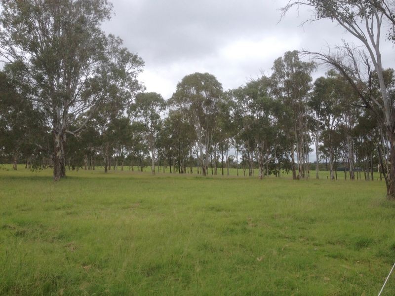10 Weeks Road, Kingaroy QLD 4610