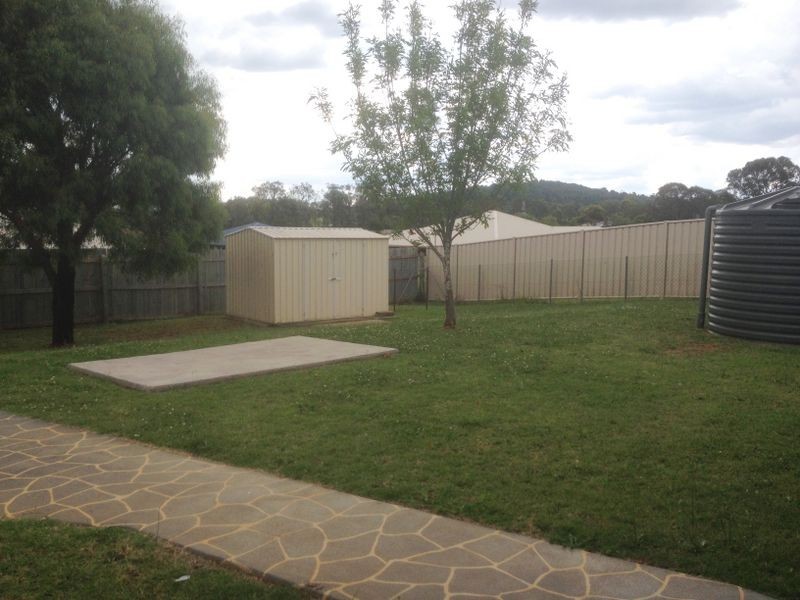 82 Windsor Circle, Kingaroy QLD 4610