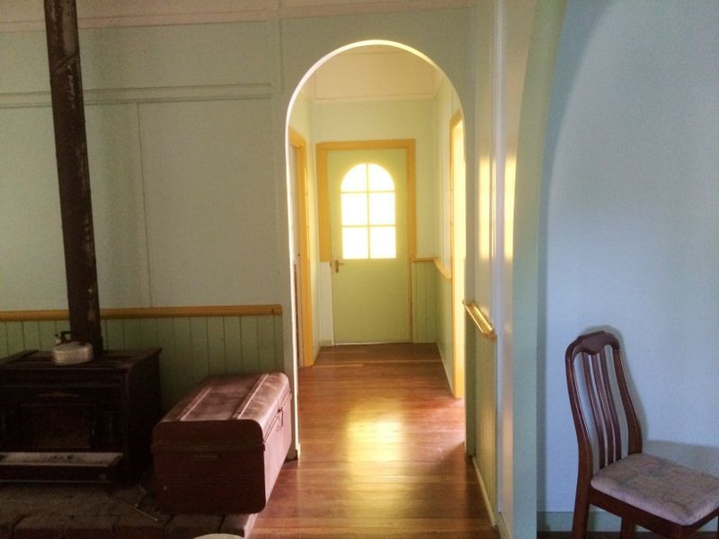 54 Gipps Street, Nanango QLD 4615