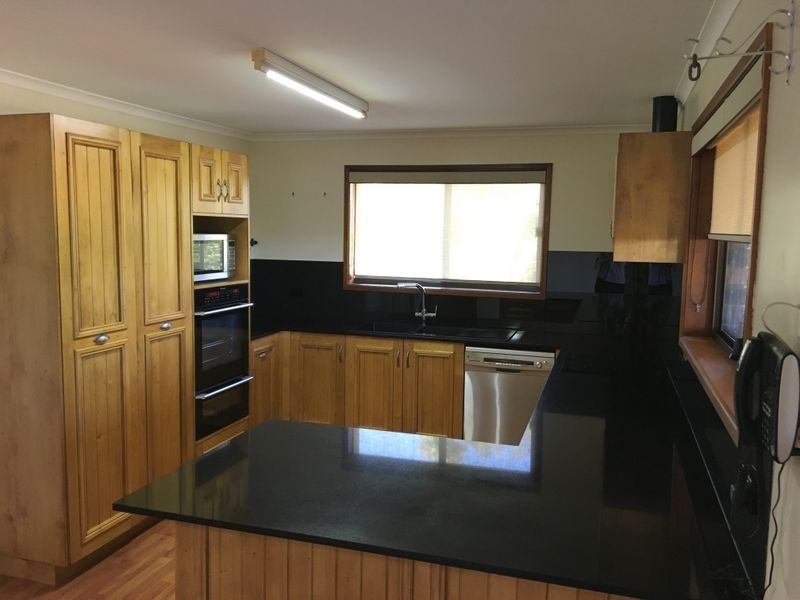 13 – 15 Adermann Drive, Kingaroy QLD 4610