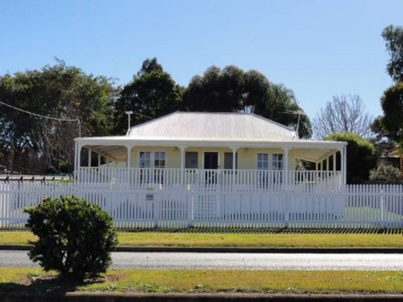 90 Haly Street, Kingaroy QLD 4610