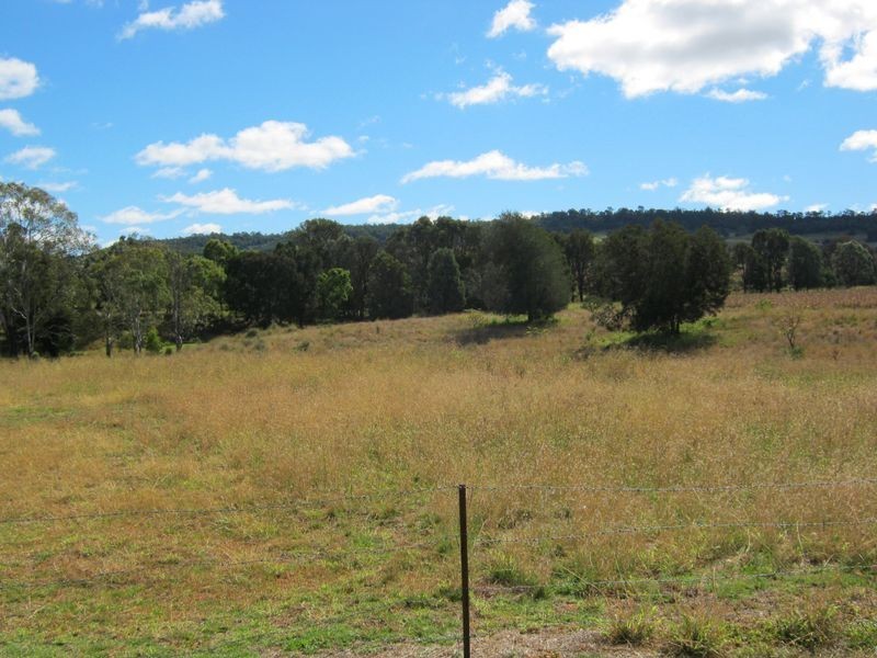 19 Jellicoe Street, Proston QLD 4613