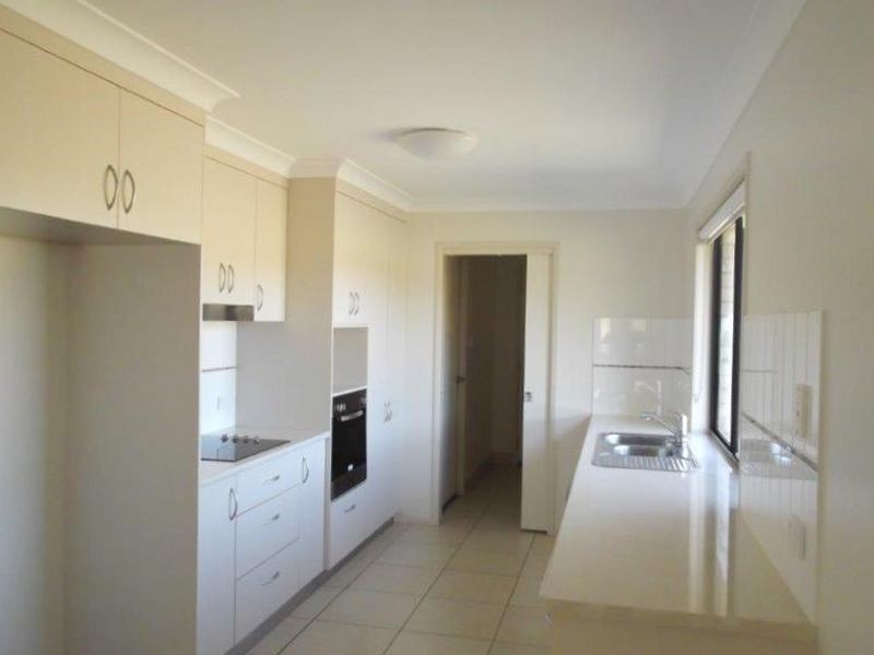 38 – 40 Lorikeet Circuit, Kingaroy QLD 4610