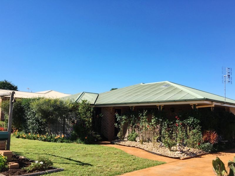 8 Wieden Street, Kingaroy QLD 4610