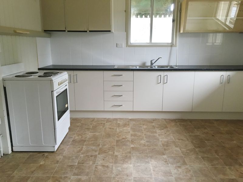 176 Brocklehurst Road, Wattle Camp QLD 4615