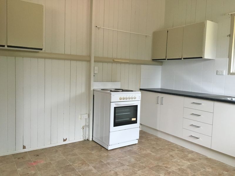 176 Brocklehurst Road, Wattle Camp QLD 4615