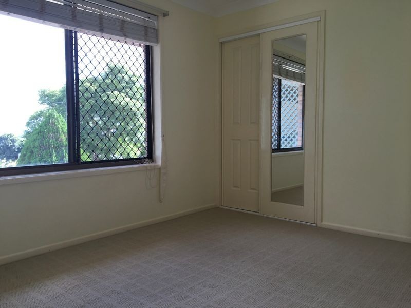 8 Neville Place, Kingaroy QLD 4610