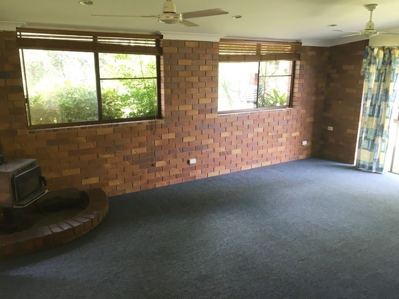 8 Neville Place, Kingaroy QLD 4610