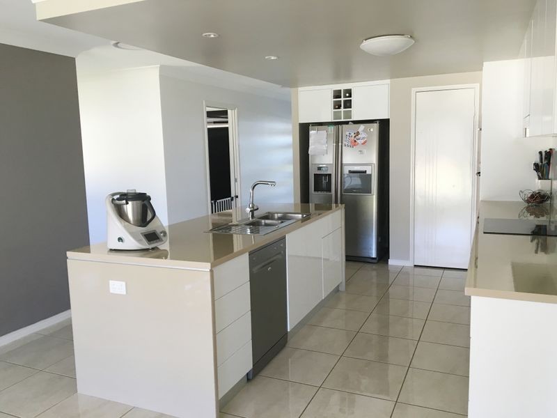 33 Darryl Crescent, Kingaroy QLD 4610