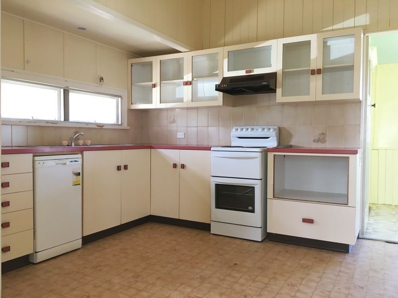 81 Pring Street, Wondai QLD 4606