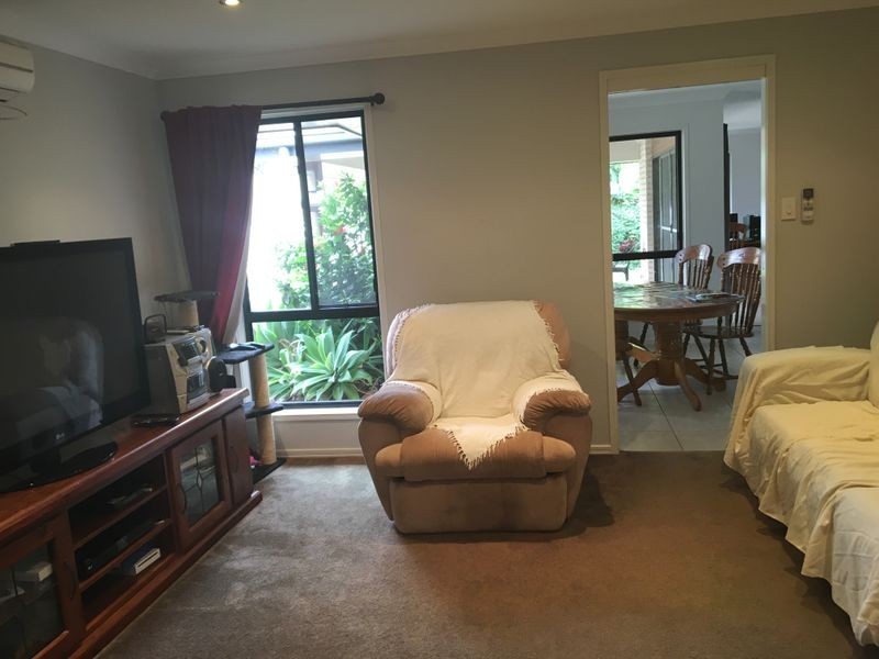 6 Bernard Crescent, Kingaroy QLD 4610