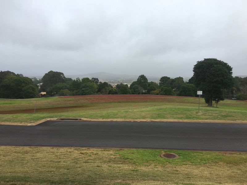 6 Bernard Crescent, Kingaroy QLD 4610