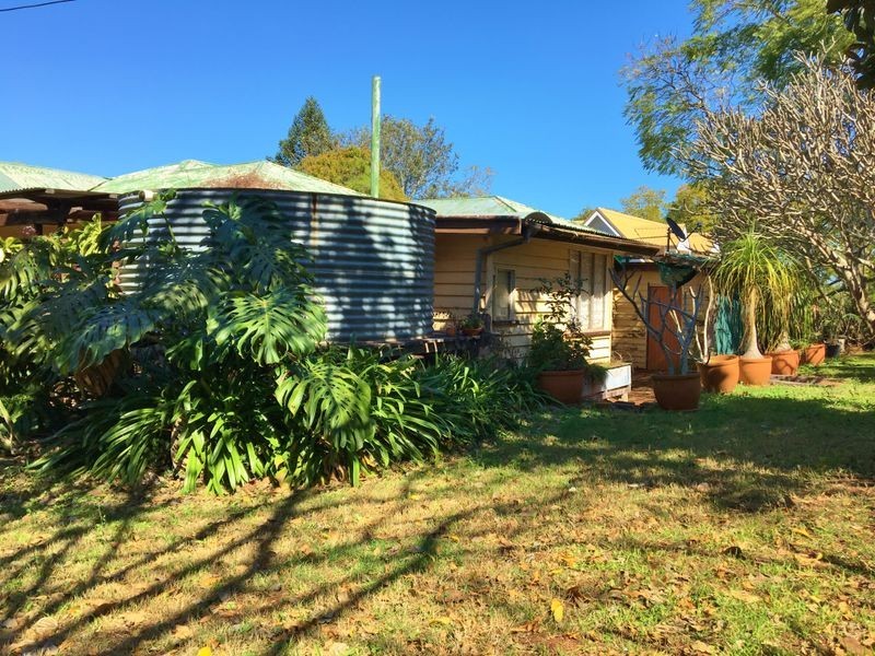 8 MacDiarmid Street, Kingaroy QLD 4610