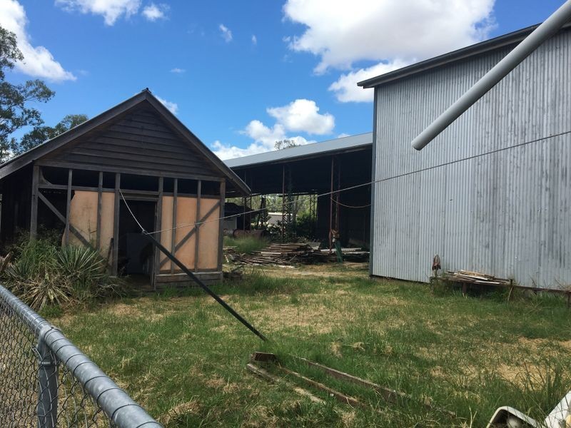 14 Main Street, Hivesville QLD 4612