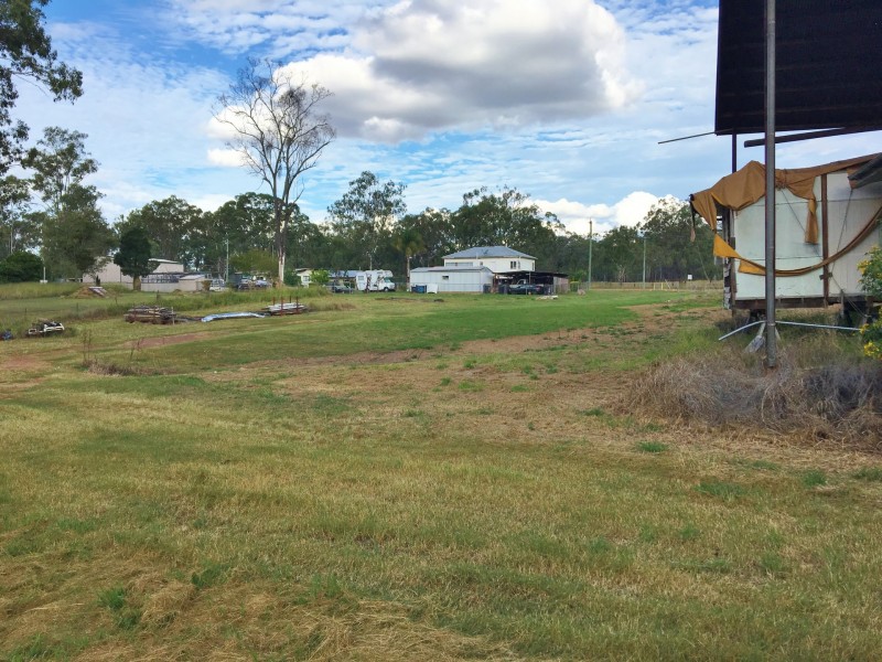 14 Main Street, Hivesville QLD 4612