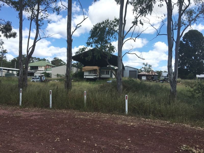 14 Main Street, Hivesville QLD 4612