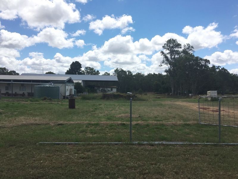 14 Main Street, Hivesville QLD 4612