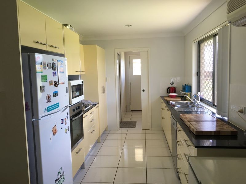 6 – 8 Lorikeet Circuit, Kingaroy QLD 4610