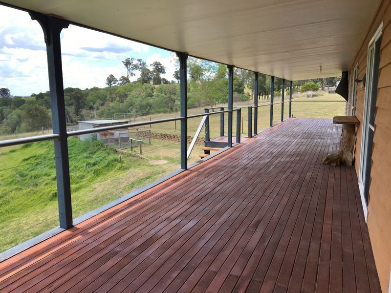 42 Hicken Way, Nanango QLD 4615