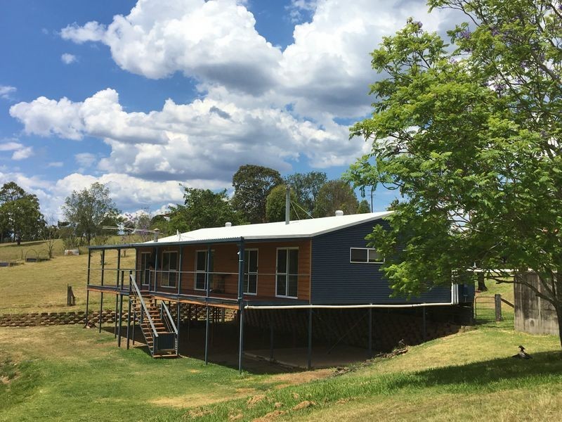 42 Hicken Way, Nanango QLD 4615